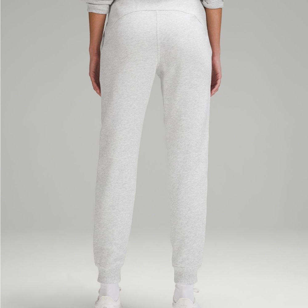 Lululemon Scuba High Rise Jogger